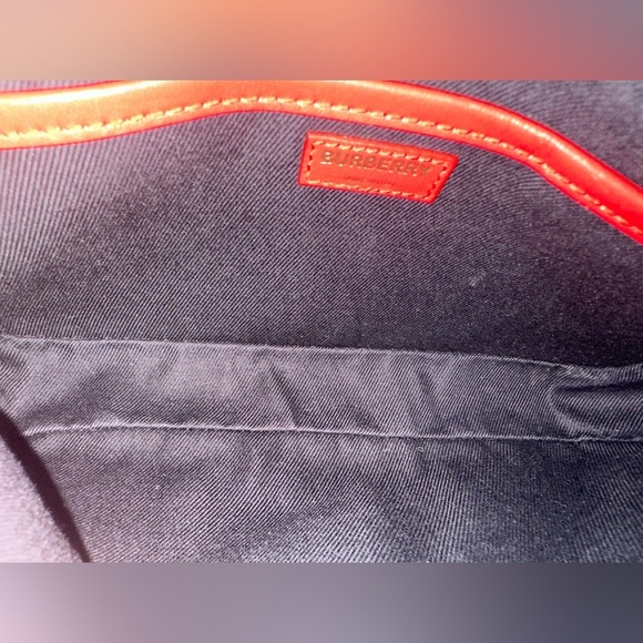 Burberry Lola Red Quilted Leather Crossbody Camera Bag - Picture 4 of 6